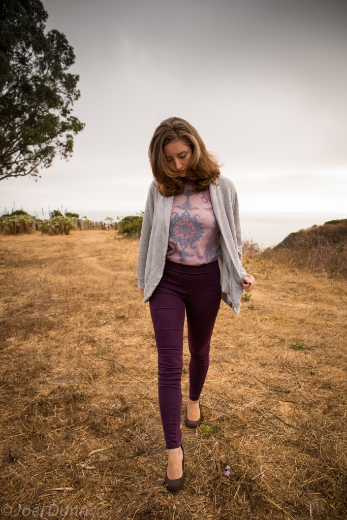 Burgundy skinny jeans, patterned tank top, wedges, gray sweater