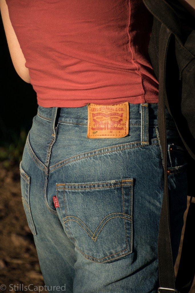 high-waisted Levi's Jeans boyfriend style