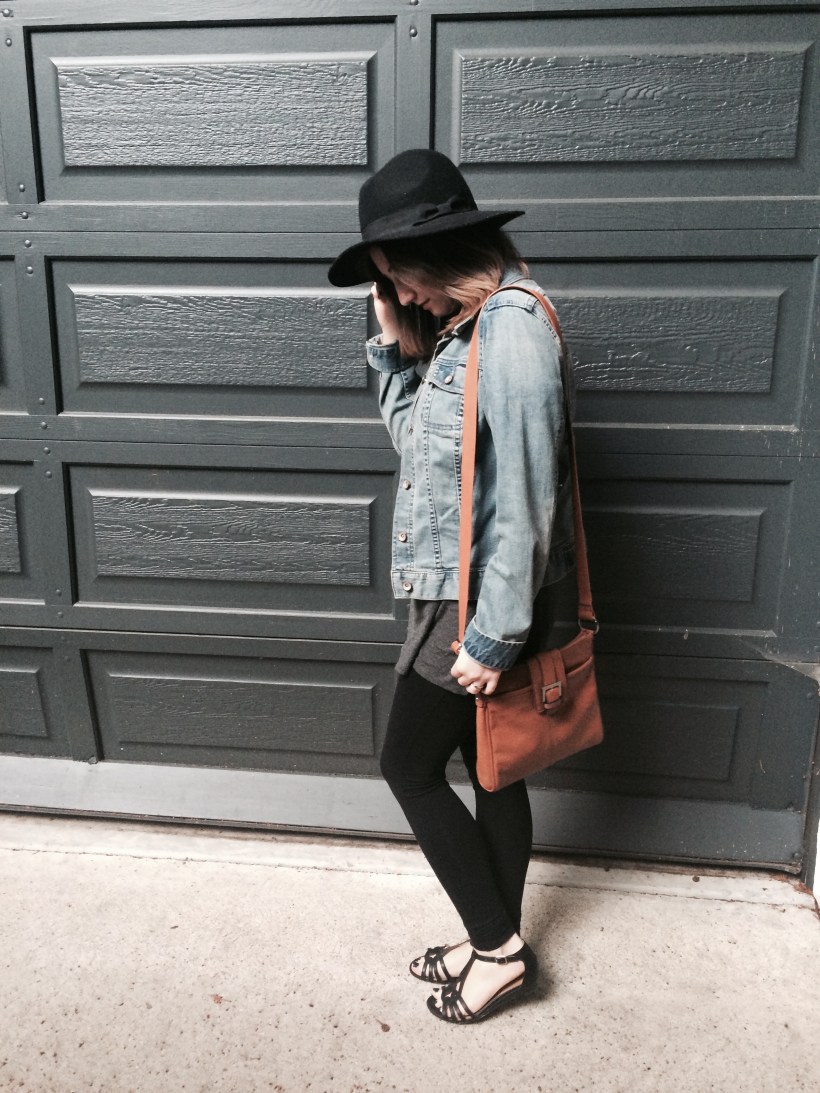 Jean jacket, long tee, leggings, sandals, hat, brown cross body purse