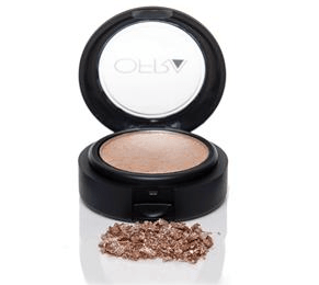 eyeshadow and highlighter 