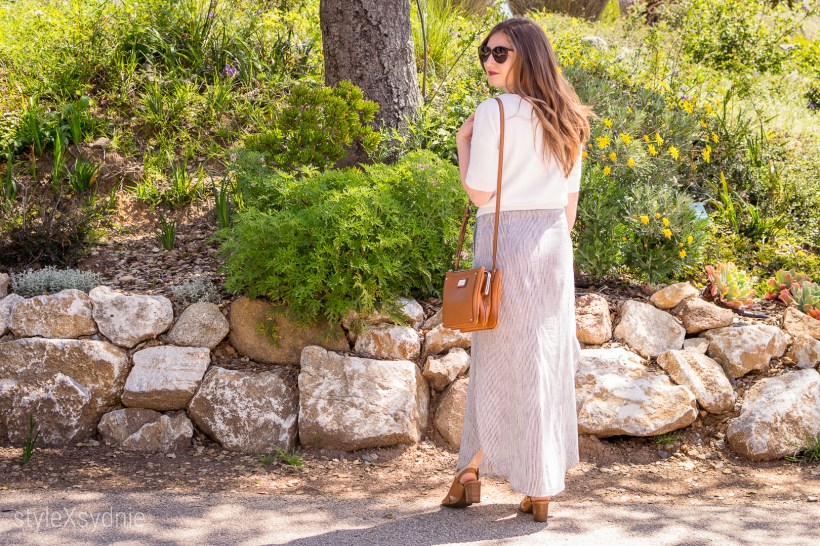 Roxy maxi skirt, Clarks heels, H&M sweater, Marc Jacobs Glasses, Nine West Purse, Spring